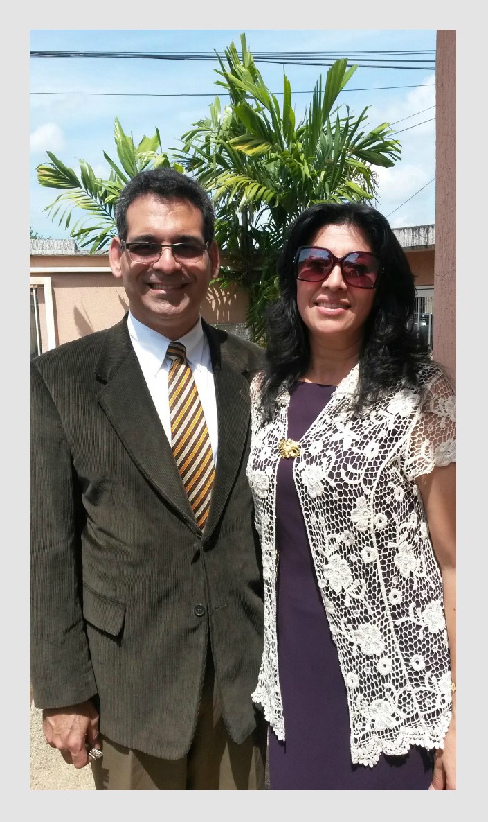 Pr. Daniel Armando Gonzalez y su Esposa Rosenith de Gonzalez